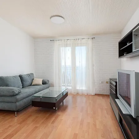 Beautiful In With Wifi Apartment